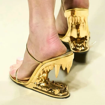 Дамски чехли Моден тренд Метални обувки на висок ток с кухи зъби, дамски сандали във формата на гигантски зъби с отворени пръсти, Обувки големи размери